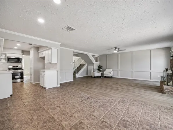 26 Chapparal Ct, Missouri City, TX 77459