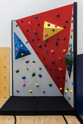 Rented by Compass | media 58