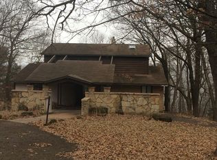 1416 Hilltop Rdg, Houlton, WI 54082