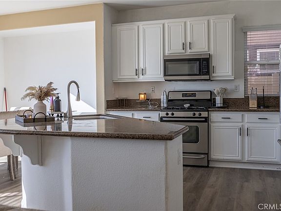 3rd image of 1639 Rigel St