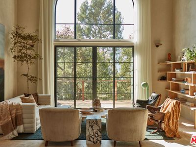 21165 Entrada Rd, Topanga, CA, 90290
