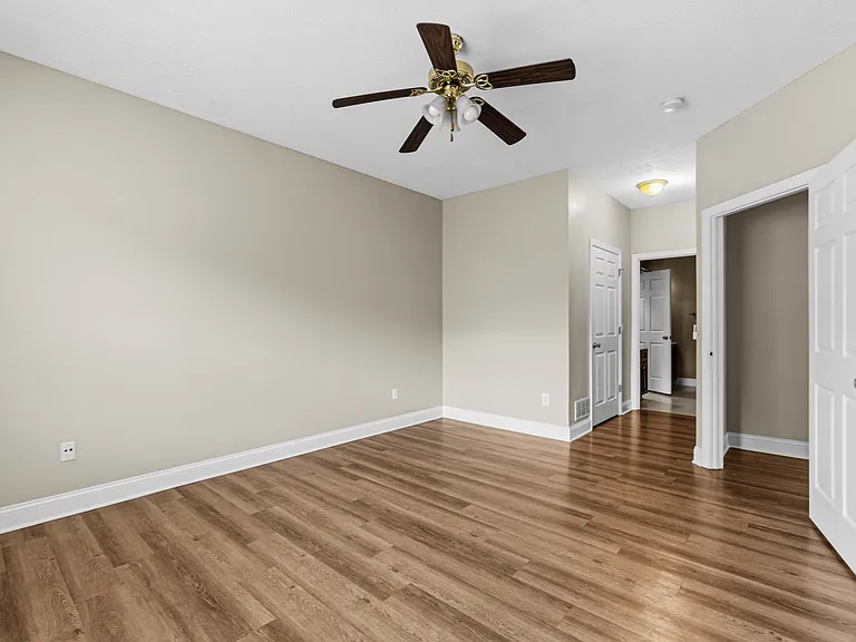 22074 Marberry Cmns — Photo 11