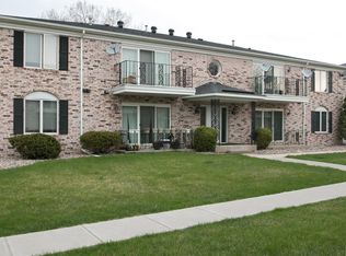 407 4th Ave APT G, Coralville, IA 52241