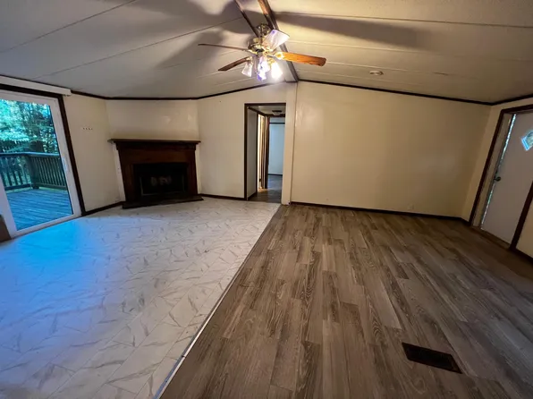 710B Poplar Springs Rd, Westminster, SC 29693