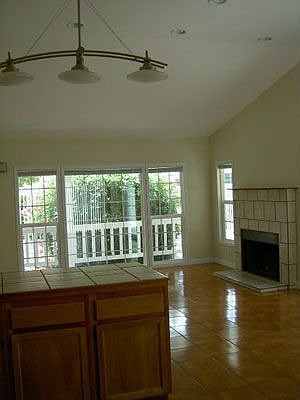 5th image of 4524 Sylmar Ave