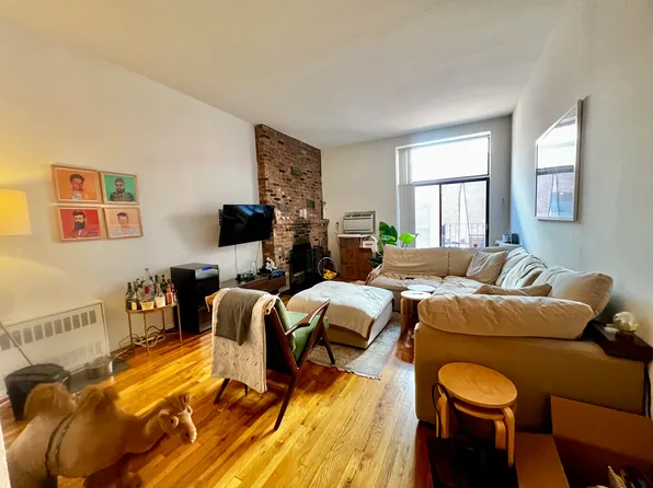 155 East 23rd Street image 1 of 7