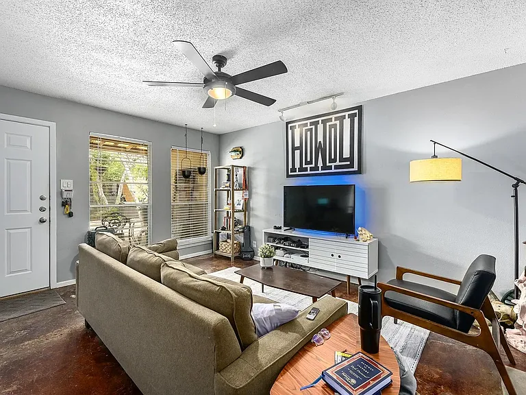 3422 Willowrun Dr #3 — Photo 7
