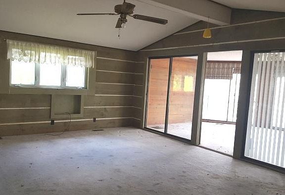 5th image of 603 Glen Oaks Dr