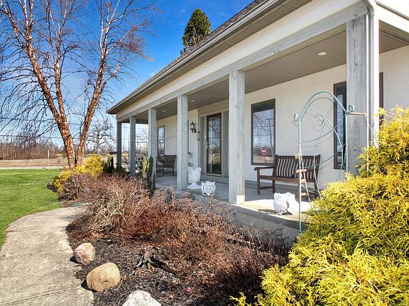 3rd image of 1761 S Heiser Rd