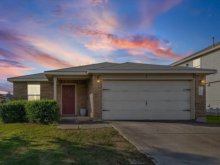 357 Old West Trl — Photo 1