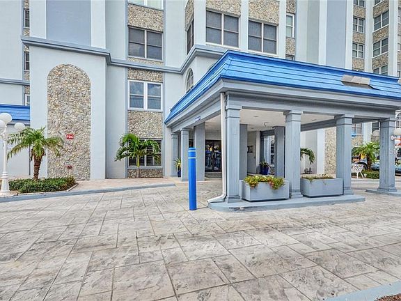 4th image of 4950 Gulf Blvd APT 104