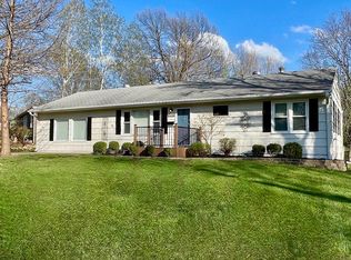 8429 W 69th Ter, Overland Park, KS 66204