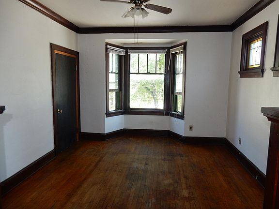 4th image of 1839 N Warren Ave #3