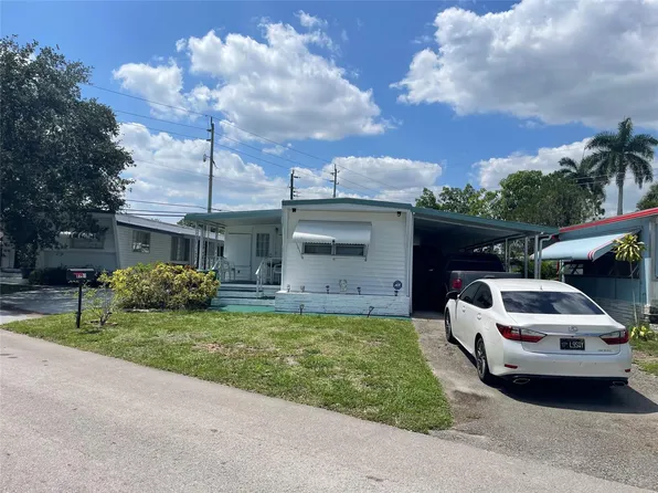 8581 SW 20th Place, Davie, FL 33324