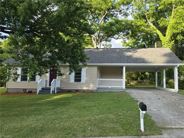 510 Sands Cir, Reidsville, NC 27320