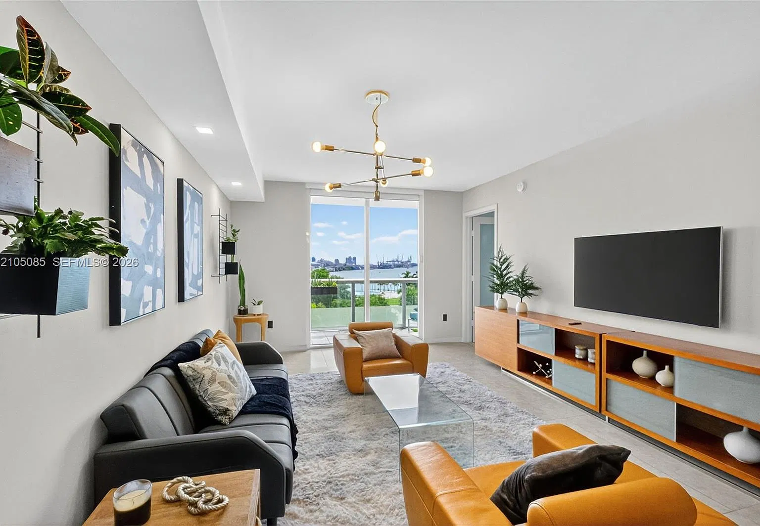 50 Biscayne Condo — Photo 1