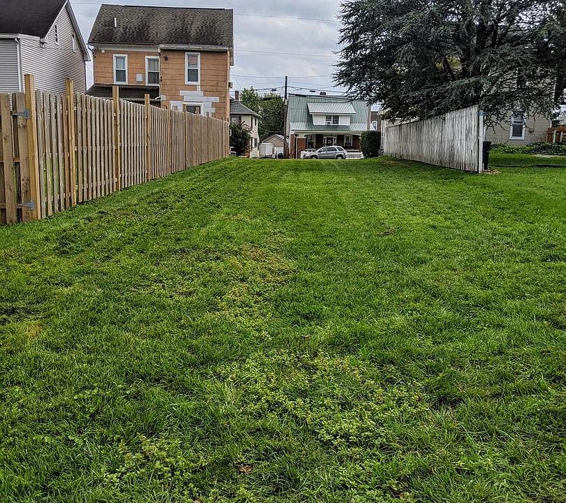 2nd image of 24 Ridge Ave