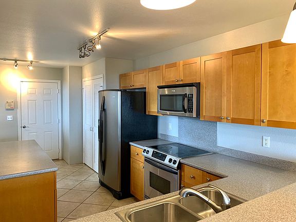 5th image of 92-7147 Elele St APT 1201