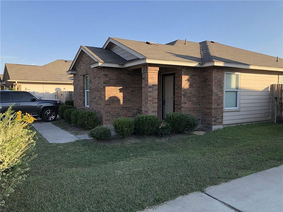 1st image of 13305 Ring Dr