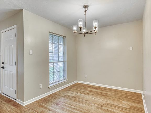 4th image of 3911 Olive St APT A