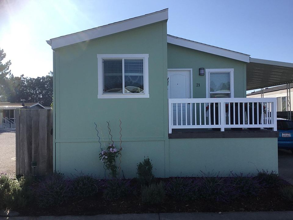 2nd image of 21 Sea Breeze Dr