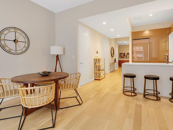 4th image of 75 Wall St APT 25R