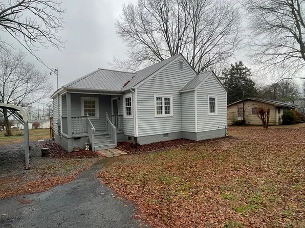 217 Longwood St, Chickamauga, GA 30707