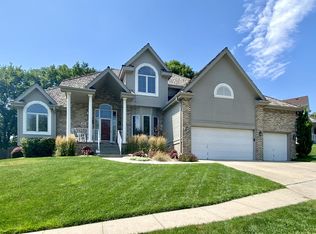 1708 Fairoaks, Council Bluffs, IA 51503