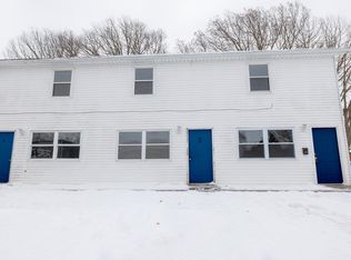 25 6th St #B, Shelby, OH 44875