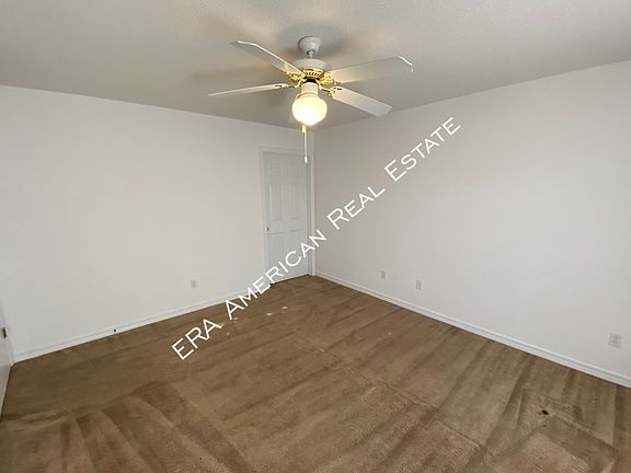 2nd image of 1800 Tsuga Way APT D