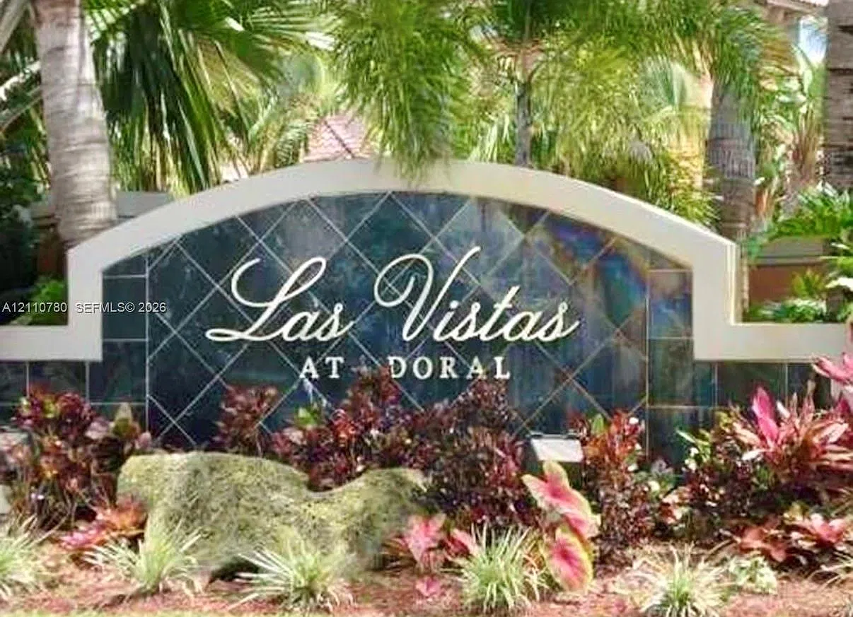 Las Vistas At Doral Condo — Photo 1