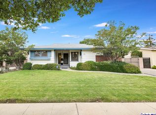 9227 Swinton Ave, North Hills, CA 91343