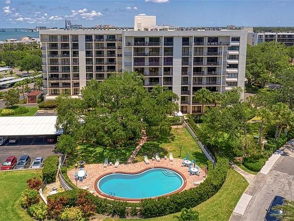 2nd image of 150 Belleview Blvd APT 403