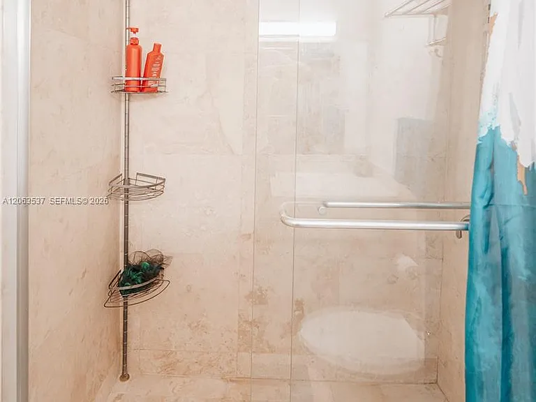 1000 West Ave #501 — Photo 13