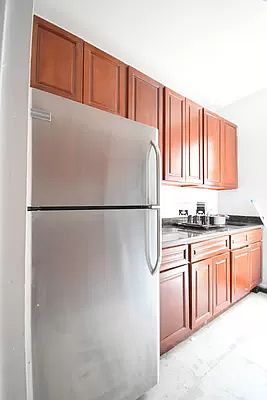 4th image of 186 Claremont Ave #5S5