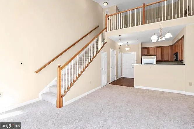 1 bed, 1.5 bath, 1039 sqft, $2,350 — Photo 3
