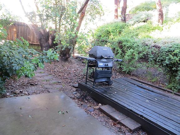 2nd image of 9566 High Park Ln