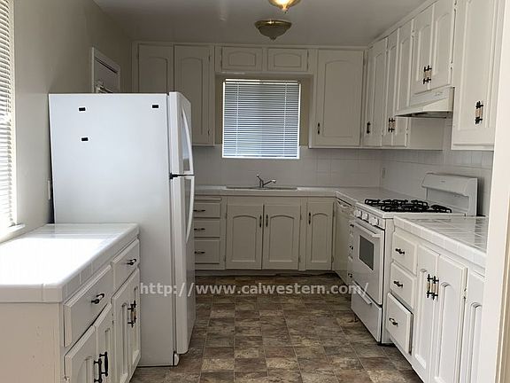 2nd image of 1573 Mackey Ave