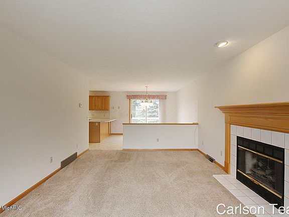 5th image of 7246 Jewelbrooke Dr SE
