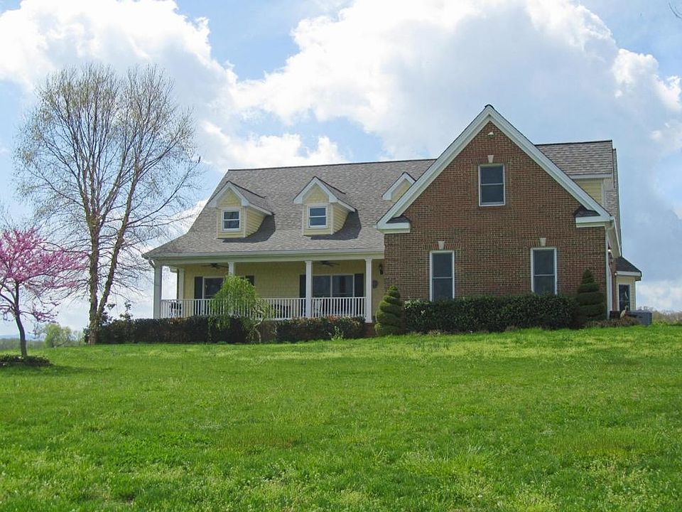 1st image of 106 Duck Pond Dr #106