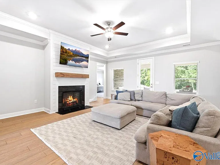 168 Clift Creek Dr — Photo 10