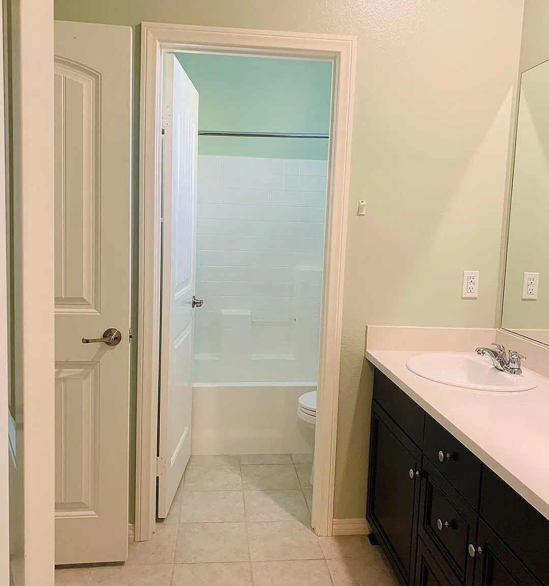 3 bed, 2.5 bath, 1850 sqft, $4,095 — Photo 4