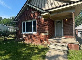 21763 Fairway Dr, Southfield, MI 48033
