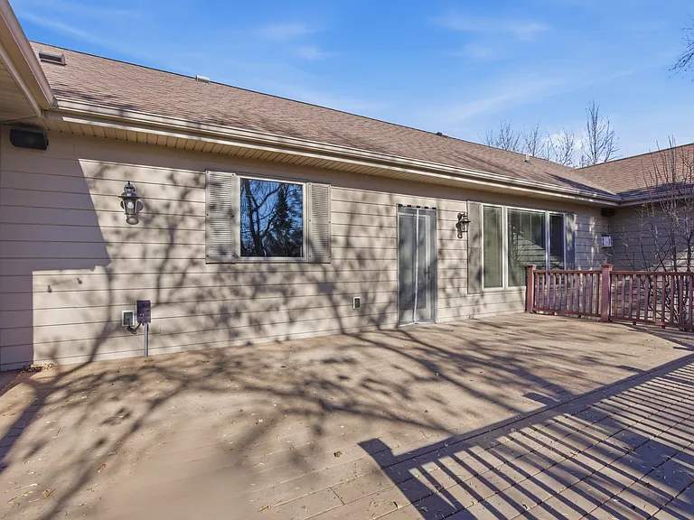 6 Lilac Ln — Photo 7
