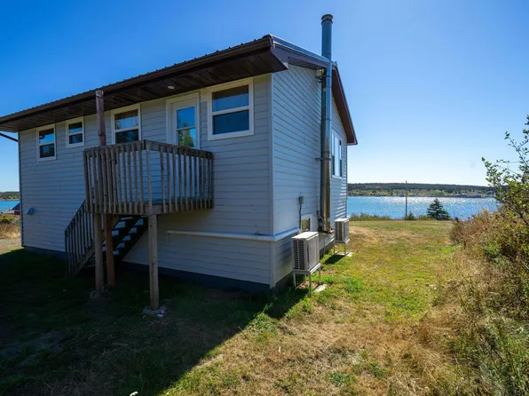 113 Water St, Freeport, NS B0V 1B0