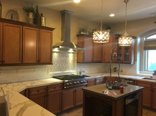 450 W Warwick Ave, Clovis, CA