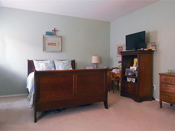 5th image of 2340 Teagle Dr
