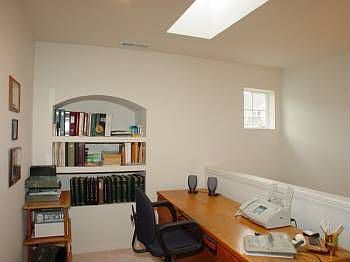 3rd image of 6609 NE Rosebay Dr