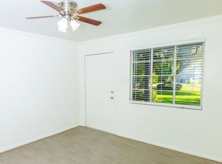 Carolina, Phoenix, AZ 85012