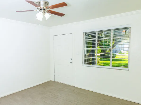 Carolina, 512 E Mariposa St, Phoenix, AZ 85012